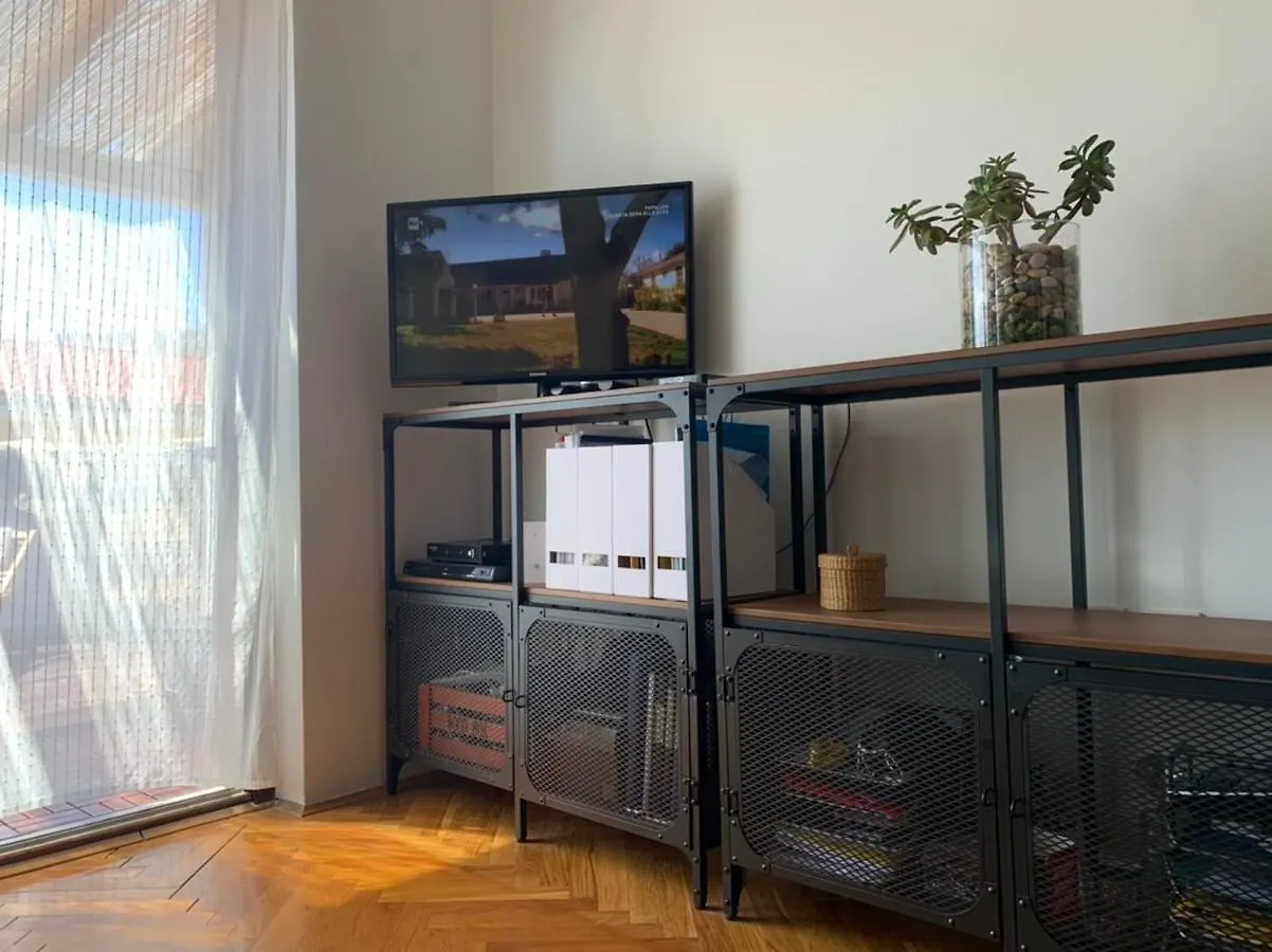Apartment With Balcony 450M From The Sea Baska